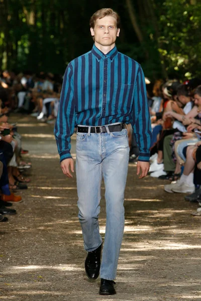 Look 56